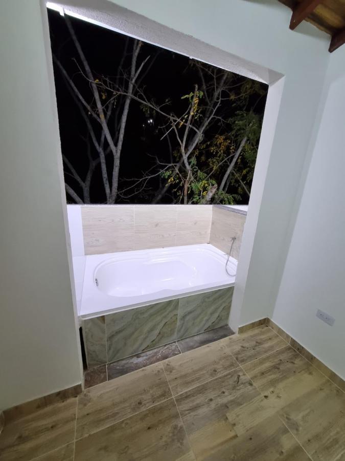 Hotel Antonella Plaza Pinchote Kültér fotó