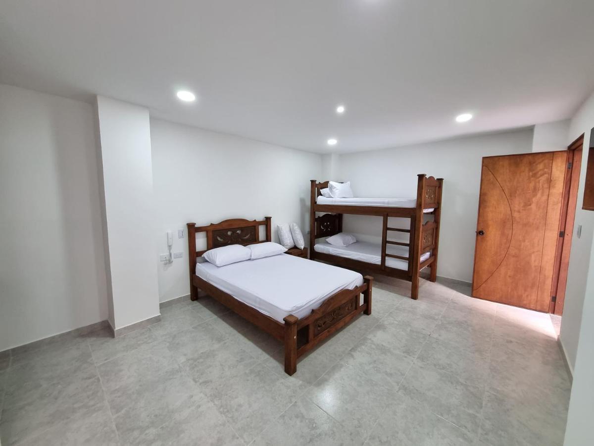 Hotel Antonella Plaza Pinchote Kültér fotó