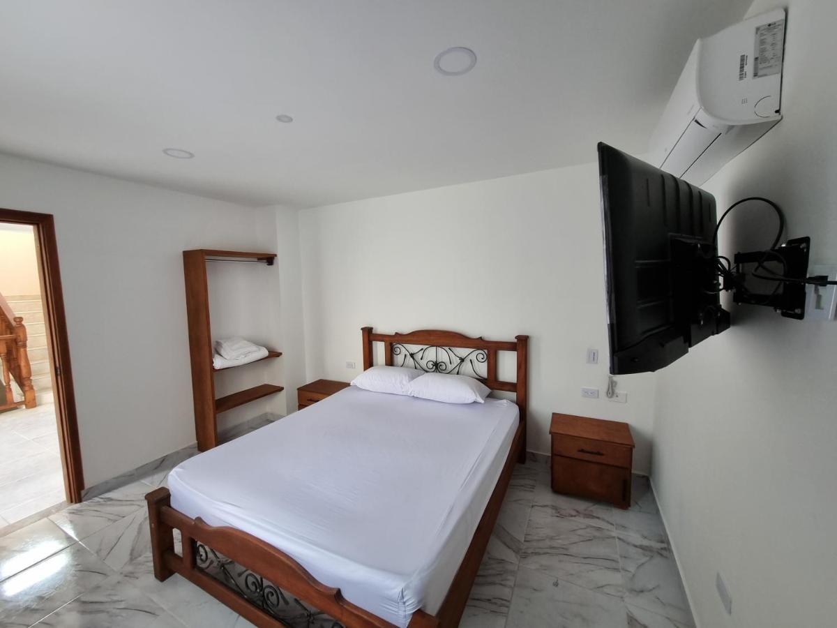 Hotel Antonella Plaza Pinchote Kültér fotó
