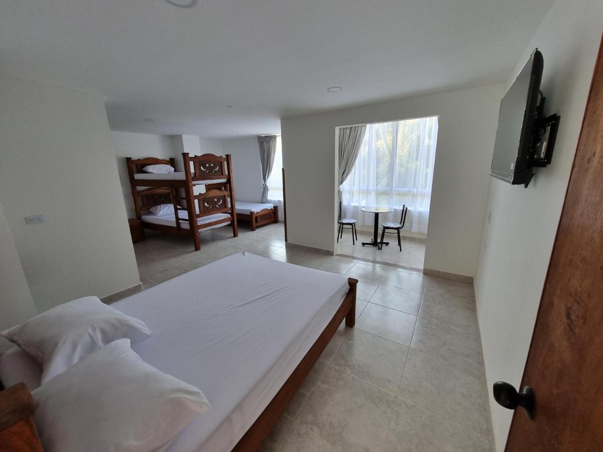 Hotel Antonella Plaza Pinchote Kültér fotó