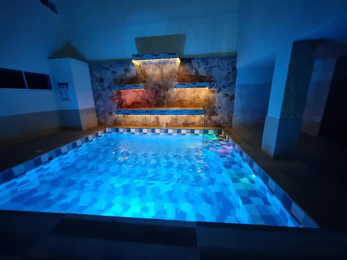 Hotel Antonella Plaza Pinchote Kültér fotó