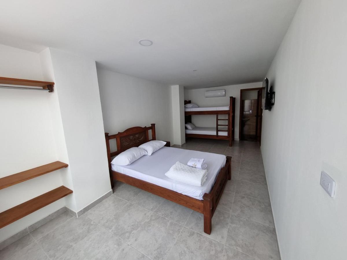 Hotel Antonella Plaza Pinchote Kültér fotó