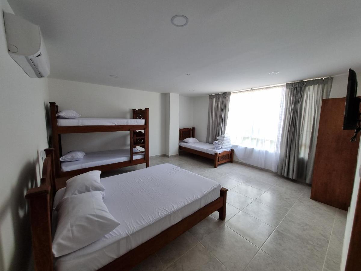 Hotel Antonella Plaza Pinchote Kültér fotó