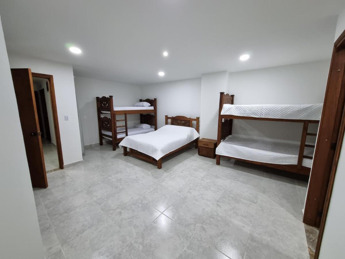 Hotel Antonella Plaza Pinchote Kültér fotó